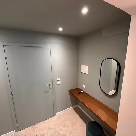 September לינה וארוחת בוקר 3*