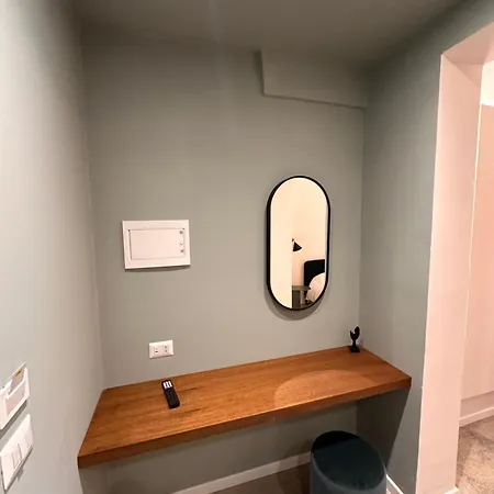 September לינה וארוחת בוקר