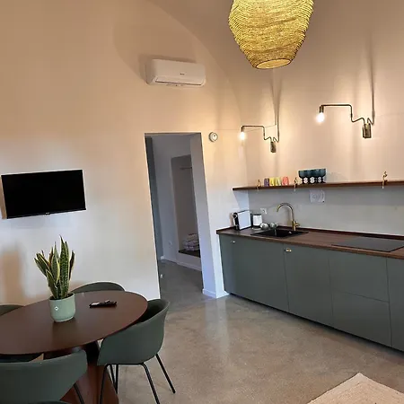 September Bed & Breakfast 3*