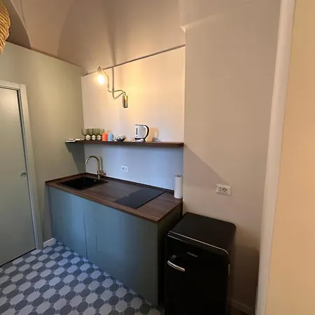 September 3* Λέτσε