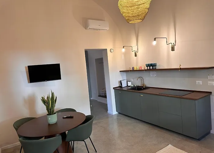 September - Selection Bed & Breakfast 4*