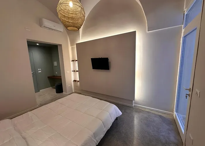 September - Selection ليتشي